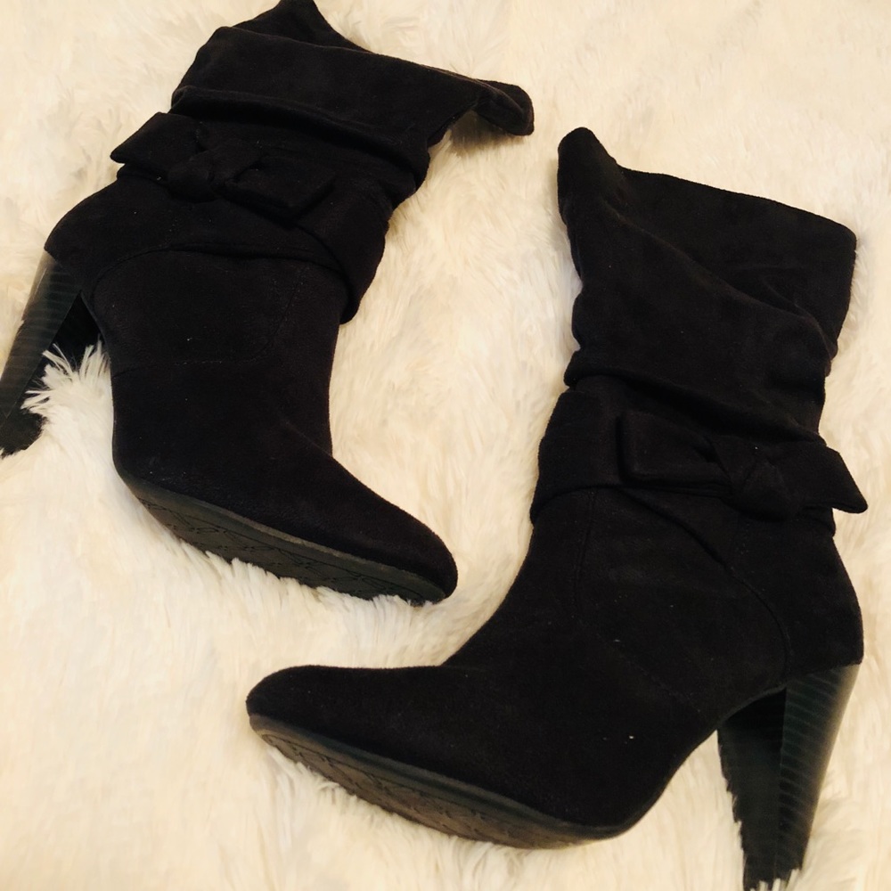 Black velvet boots